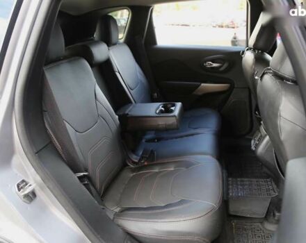 Джип Чероки, объемом двигателя 3.2 л и пробегом 157 тыс. км за 14000 $, фото 10 на Automoto.ua