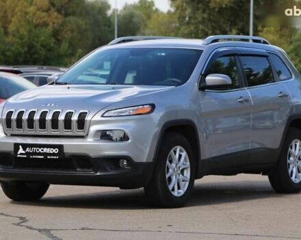 Джип Чероки, объемом двигателя 3.2 л и пробегом 157 тыс. км за 14000 $, фото 2 на Automoto.ua