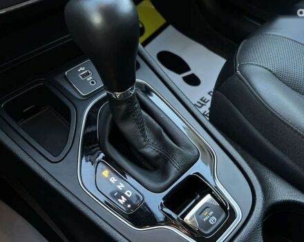 Джип Cherokee, об'ємом двигуна 2 л та пробігом 28 тис. км за 20690 $, фото 11 на Automoto.ua