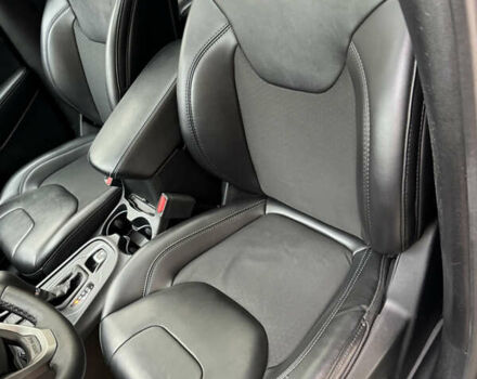 Джип Cherokee, об'ємом двигуна 2.4 л та пробігом 232 тис. км за 14200 $, фото 15 на Automoto.ua
