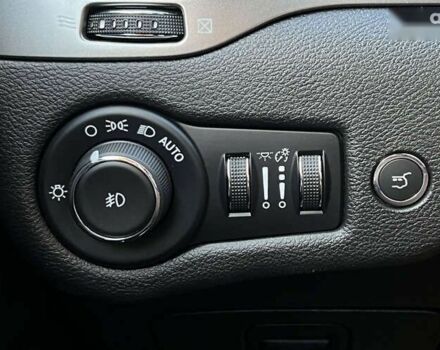 Джип Cherokee, об'ємом двигуна 2 л та пробігом 28 тис. км за 20690 $, фото 14 на Automoto.ua