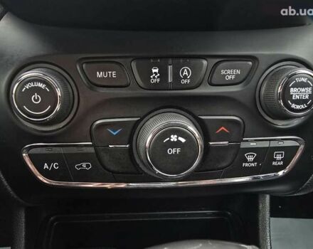 Джип Cherokee, об'ємом двигуна 2.4 л та пробігом 56 тис. км за 14500 $, фото 23 на Automoto.ua