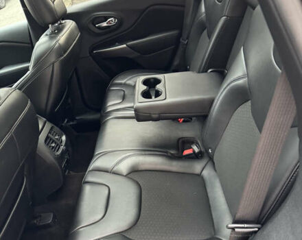 Джип Cherokee, об'ємом двигуна 2.4 л та пробігом 232 тис. км за 14200 $, фото 19 на Automoto.ua