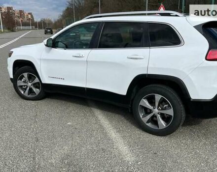 Джип Cherokee, об'ємом двигуна 2 л та пробігом 129 тис. км за 18300 $, фото 3 на Automoto.ua