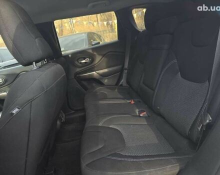 Джип Cherokee, об'ємом двигуна 2.4 л та пробігом 56 тис. км за 14500 $, фото 16 на Automoto.ua