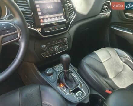 Джип Чероки, объемом двигателя 2 л и пробегом 95 тыс. км за 18000 $, фото 10 на Automoto.ua