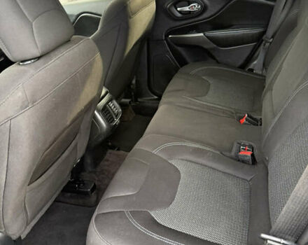 Джип Cherokee, об'ємом двигуна 2.4 л та пробігом 199 тис. км за 14000 $, фото 9 на Automoto.ua