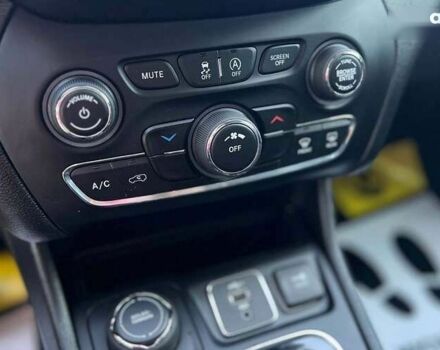 Джип Чероки, объемом двигателя 2.4 л и пробегом 89 тыс. км за 17300 $, фото 20 на Automoto.ua