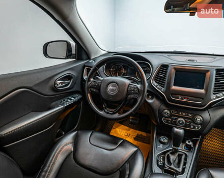 Джип Чероки, объемом двигателя 2.4 л и пробегом 114 тыс. км за 17339 $, фото 10 на Automoto.ua