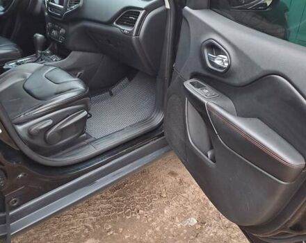 Джип Cherokee, об'ємом двигуна 3.2 л та пробігом 85 тис. км за 19000 $, фото 6 на Automoto.ua