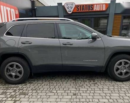 Джип Cherokee, об'ємом двигуна 3.2 л та пробігом 125 тис. км за 19000 $, фото 2 на Automoto.ua
