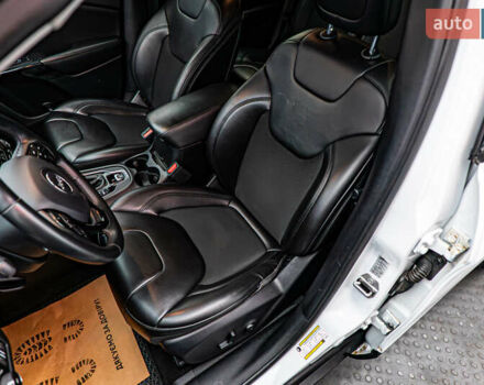 Джип Чероки, объемом двигателя 2.4 л и пробегом 114 тыс. км за 17339 $, фото 8 на Automoto.ua