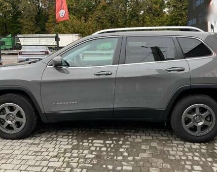 Джип Cherokee, об'ємом двигуна 3.2 л та пробігом 125 тис. км за 19000 $, фото 5 на Automoto.ua
