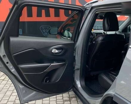 Джип Cherokee, об'ємом двигуна 3.2 л та пробігом 125 тис. км за 19000 $, фото 24 на Automoto.ua