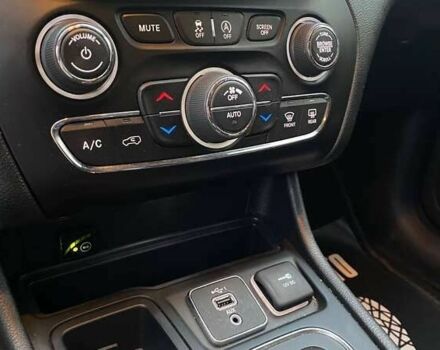 Джип Cherokee, об'ємом двигуна 0 л та пробігом 142 тис. км за 17000 $, фото 21 на Automoto.ua