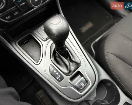 Джип Cherokee, об'ємом двигуна 2.36 л та пробігом 183 тис. км за 9999 $, фото 17 на Automoto.ua