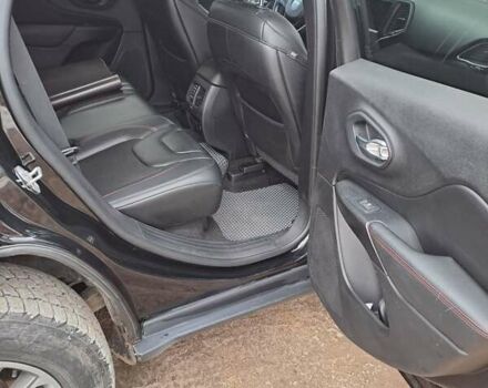 Джип Cherokee, об'ємом двигуна 3.2 л та пробігом 85 тис. км за 19000 $, фото 4 на Automoto.ua