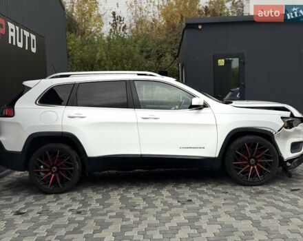 Джип Cherokee, об'ємом двигуна 2.36 л та пробігом 183 тис. км за 9999 $, фото 5 на Automoto.ua