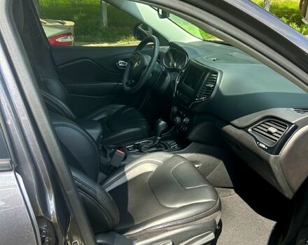 Джип Cherokee, об'ємом двигуна 2.4 л та пробігом 160 тис. км за 16500 $, фото 3 на Automoto.ua