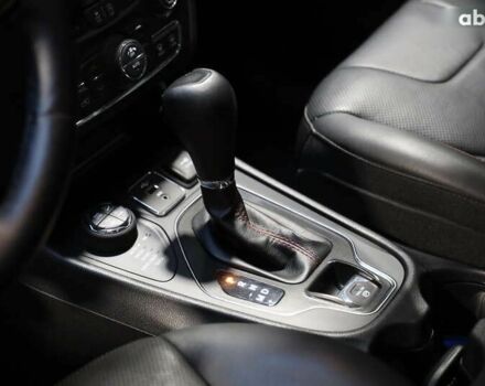 Джип Чероки, объемом двигателя 2.4 л и пробегом 21 тыс. км за 21500 $, фото 28 на Automoto.ua