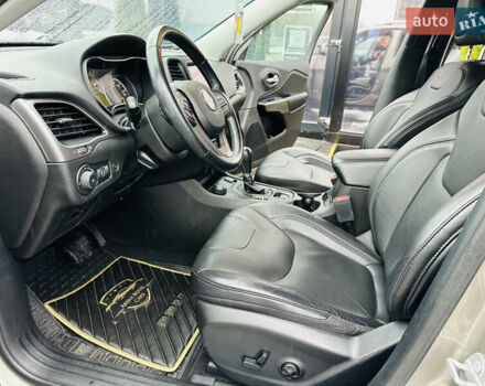 Джип Cherokee, об'ємом двигуна 3.24 л та пробігом 54 тис. км за 19500 $, фото 12 на Automoto.ua