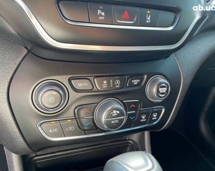 Джип Cherokee, об'ємом двигуна 3.2 л та пробігом 124 тис. км за 18900 $, фото 17 на Automoto.ua