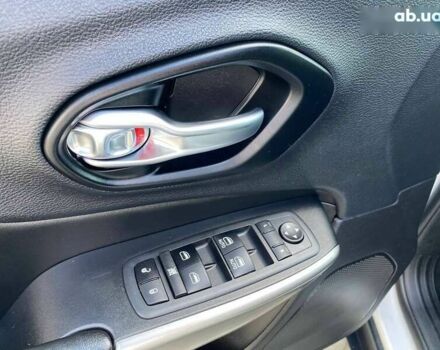 Джип Cherokee, об'ємом двигуна 3.2 л та пробігом 124 тис. км за 18900 $, фото 12 на Automoto.ua