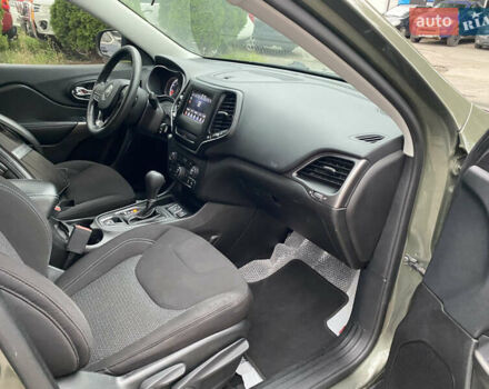 Джип Cherokee, об'ємом двигуна 2.4 л та пробігом 138 тис. км за 15000 $, фото 25 на Automoto.ua