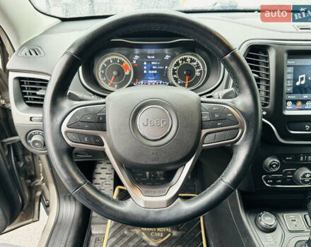 Джип Cherokee, об'ємом двигуна 3.24 л та пробігом 54 тис. км за 19500 $, фото 26 на Automoto.ua