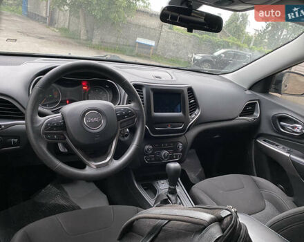 Джип Cherokee, об'ємом двигуна 2.36 л та пробігом 138 тис. км за 15000 $, фото 15 на Automoto.ua