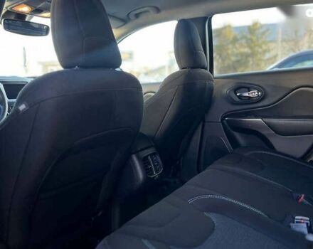 Джип Cherokee, об'ємом двигуна 2.4 л та пробігом 90 тис. км за 18500 $, фото 25 на Automoto.ua