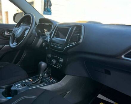 Джип Cherokee, об'ємом двигуна 2.4 л та пробігом 90 тис. км за 18500 $, фото 20 на Automoto.ua
