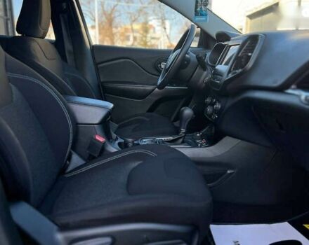 Джип Cherokee, об'ємом двигуна 2.4 л та пробігом 90 тис. км за 18500 $, фото 21 на Automoto.ua