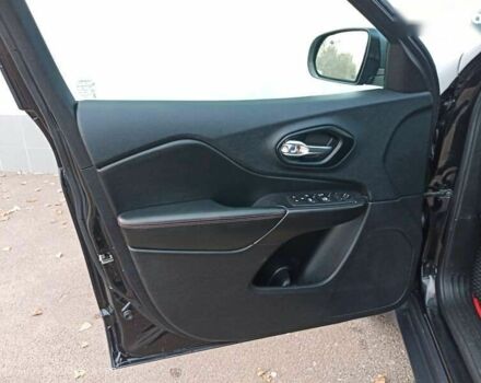 Джип Чероки, объемом двигателя 3.2 л и пробегом 77 тыс. км за 20900 $, фото 14 на Automoto.ua