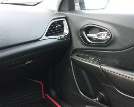 Джип Чероки, объемом двигателя 3.2 л и пробегом 77 тыс. км за 20900 $, фото 17 на Automoto.ua