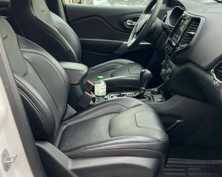 Джип Cherokee, об'ємом двигуна 2 л та пробігом 27 тис. км за 23500 $, фото 29 на Automoto.ua