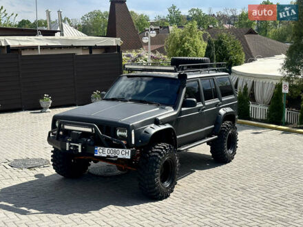 Джип Cherokee, об'ємом двигуна 4 л та пробігом 164 тис. км за 17900 $, фото 1 на Automoto.ua