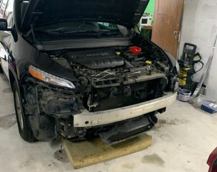 Джип Чероки, объемом двигателя 2.36 л и пробегом 125 тыс. км за 7300 $, фото 1 на Automoto.ua