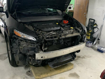 Джип Cherokee, об'ємом двигуна 2.36 л та пробігом 125 тис. км за 7000 $, фото 1 на Automoto.ua