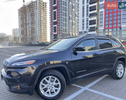 Джип Cherokee, об'ємом двигуна 2.36 л та пробігом 120 тис. км за 14000 $, фото 1 на Automoto.ua