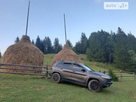 Джип Cherokee, об'ємом двигуна 3.2 л та пробігом 145 тис. км за 19100 $, фото 1 на Automoto.ua