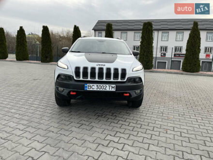 Джип Чероки, объемом двигателя 2.4 л и пробегом 160 тыс. км за 13500 $, фото 1 на Automoto.ua