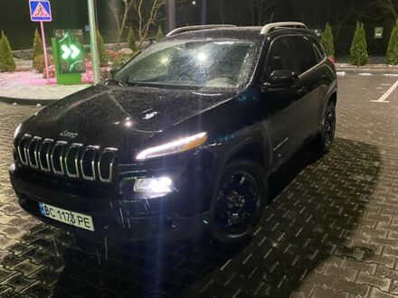 Джип Cherokee, об'ємом двигуна 3.2 л та пробігом 77 тис. км за 13500 $, фото 1 на Automoto.ua