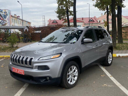Джип Чероки, объемом двигателя 2.36 л и пробегом 134 тыс. км за 14700 $, фото 1 на Automoto.ua