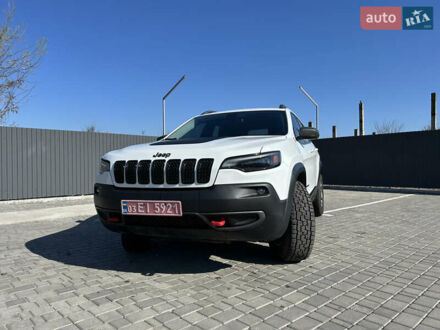 Джип Cherokee 2018 у Рівному на Automoto.ua Джип Cherokee, об'ємом двигуна 1.99 л та пробігом 126 тис. км за 20000 $, фото 1 на Automoto.ua