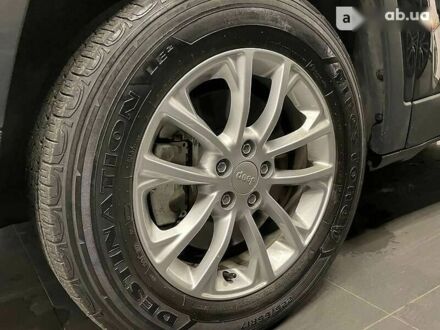 Джип Cherokee 2018 у Одесі на Automoto.ua Джип Cherokee, об'ємом двигуна 3.2 л та пробігом 43 тис. км за 23300 $, фото 1 на Automoto.ua