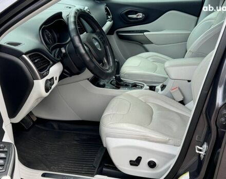 Сірий Джип Cherokee, об'ємом двигуна 3.2 л та пробігом 108 тис. км за 21290 $, фото 15 на Automoto.ua