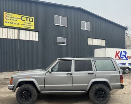 Сірий Джип Cherokee, об'ємом двигуна 0 л та пробігом 268 тис. км за 4500 $, фото 4 на Automoto.ua