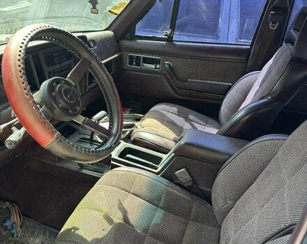 Серый Джип Чероки, объемом двигателя 4 л и пробегом 100 тыс. км за 4250 $, фото 6 на Automoto.ua