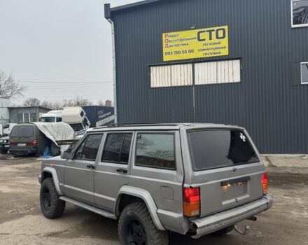 Сірий Джип Cherokee, об'ємом двигуна 0 л та пробігом 268 тис. км за 4500 $, фото 3 на Automoto.ua